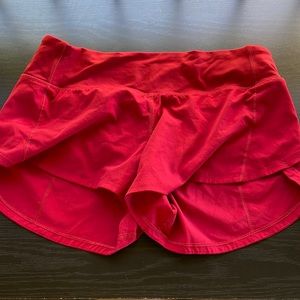 Lululemon red shorts 2.5”